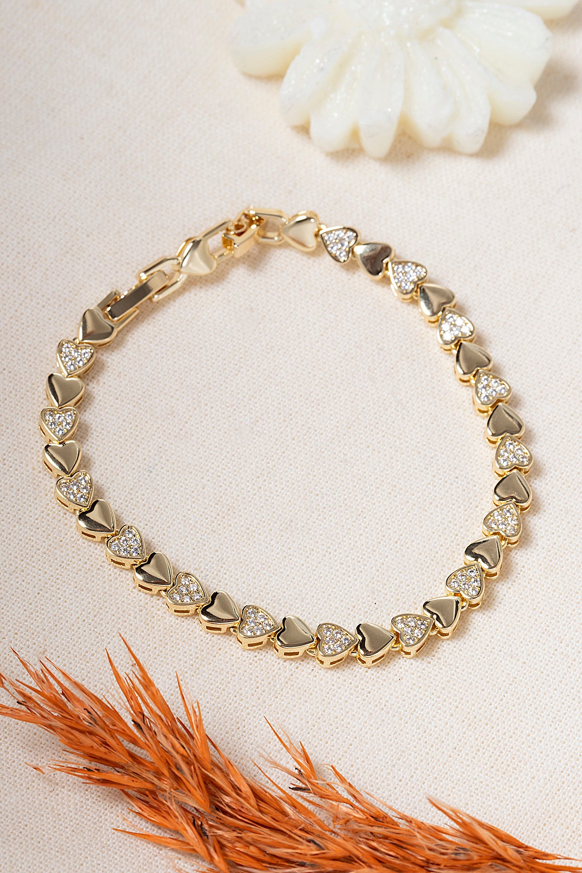Kadın 14K Gold Kalplama Sıralı Kalp Bileklik